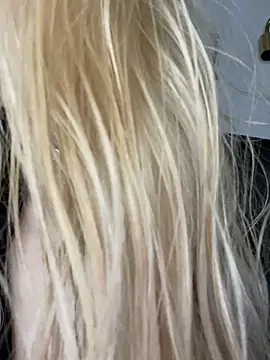 Lolitaxlola online show from March 31, 2026, 12:40 pm