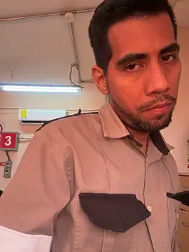 EnriquePersian197 online show from February 2, 2026, 7:57 pm