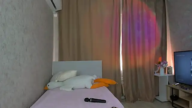 Snapshot of MuseMelody chatting on February 5, 2026, 11:06 am MuseMelody online show from February 5, 2026, 11:06 am