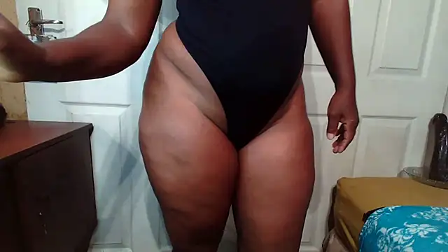 Smoochy  online show from November 26, 2025, 2:33 am