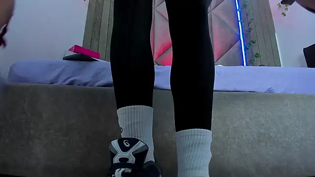 Snapshot of BriaConner_ chatting on April 11, 2026, 2:52 am BriaConner online show from April 11, 2026, 2:52 am