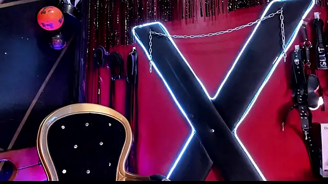 alexa n alex online show from November 11, 2025, 7:52 pm