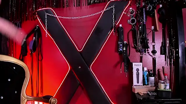 alexa n alex online show from November 19, 2025, 6:52 pm