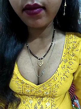 Snapshot of Sharmila-Singh chatting on May 4, 2026, 6:00 pm Sharmila-Singh online show from May 4, 2026, 6:00 pm