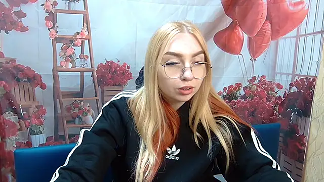 BeatriceFly online show from May 2, 2026, 1:49 pm