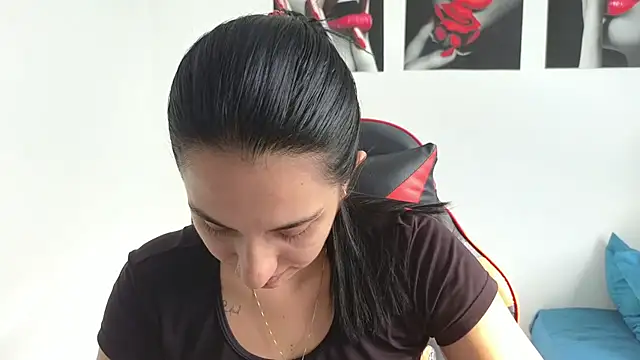 tammyandrade  online show from July 16, 2026, 1:52 pm