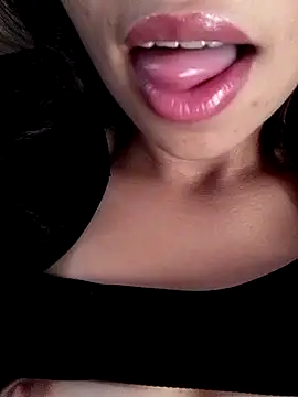 3ashi9aa online show from December 21, 2024, 9:01 am