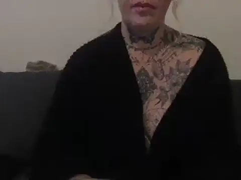 Snapshot of blondy40 chatting on March 12, 2025, 10:07 pm blondy40 online show from March 12, 2025, 10:07 pm