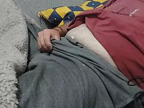 mfreitas005 online show from October 2, 2025, 1:20 am