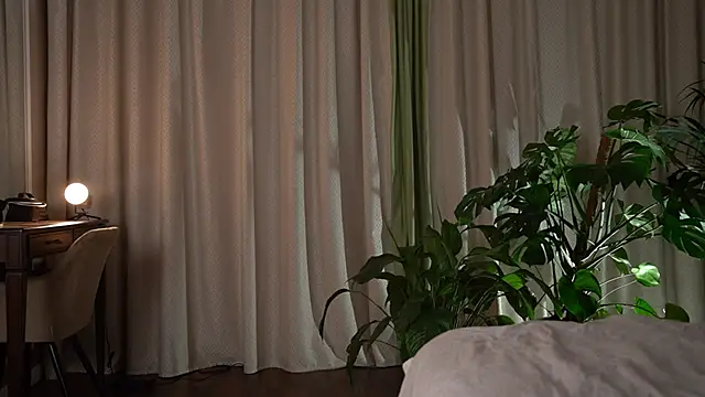 ImMariaAndYouStayHere online show from February 6, 2025, 2:44 am