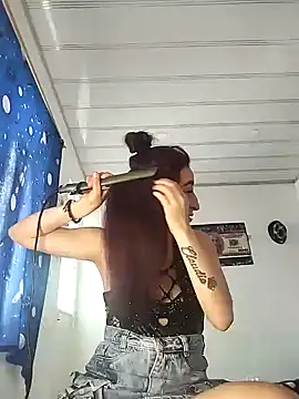 valeriikiss online show from February 13, 2025, 4:17 pm