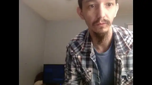 VanceFontaine online show from November 15, 2025, 4:05 am