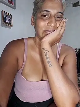 Goodgirlsue 77 online show from February 14, 2026, 6:24 am