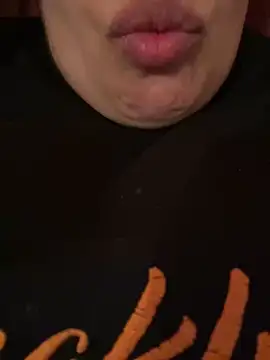 Snapshot of Samarr_9and chatting on January 4, 2025, 1:53 pm Samarr 9and online show from January 4, 2025, 1:53 pm