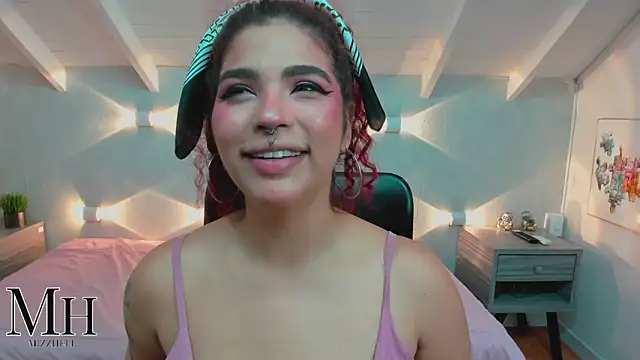 Snapshot of MizzHell chatting on March 24, 2026, 3:50 am MizzHell online show from March 24, 2026, 3:50 am