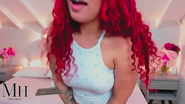 Snapshot of MizzHell chatting on April 16, 2026, 3:51 am MizzHell online show from April 16, 2026, 3:51 am