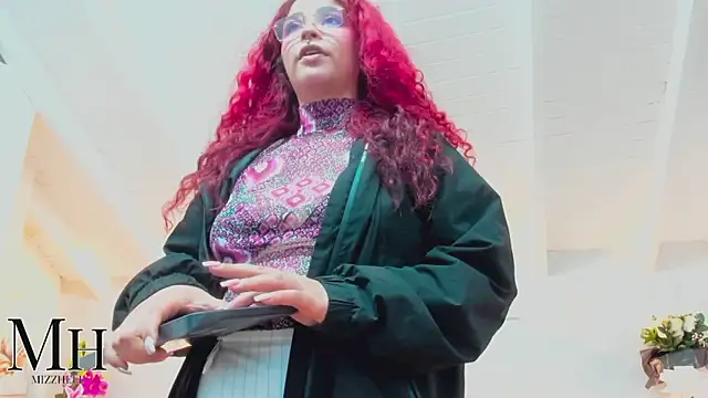 Snapshot of MizzHell chatting on March 30, 2026, 3:41 am MizzHell online show from March 30, 2026, 3:41 am