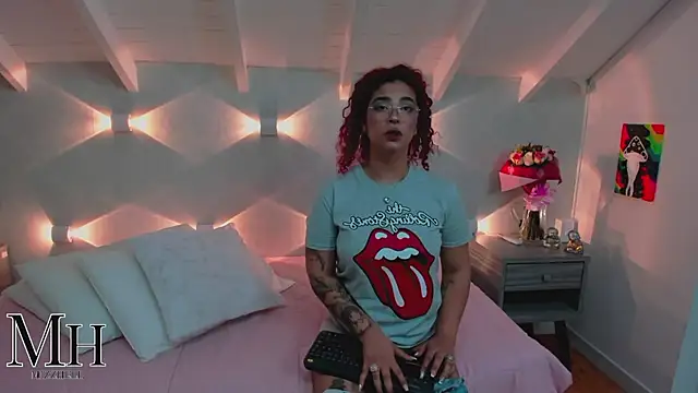 Snapshot of MizzHell chatting on March 15, 2026, 4:08 am MizzHell online show from March 15, 2026, 4:08 am