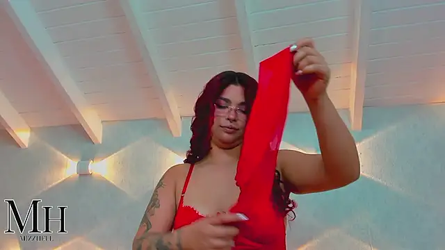 Snapshot of MizzHell chatting on March 12, 2026, 4:07 am MizzHell online show from March 12, 2026, 4:07 am