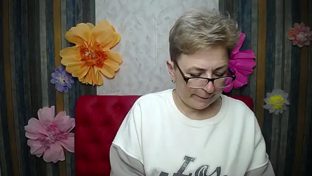 EmiliaGree online show from April 22, 2026, 5:20 pm