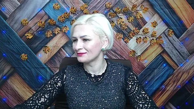 Snapshot of OliviaHorst chatting on November 24, 2025, 6:19 pm OliviaHorst online show from November 24, 2025, 6:19 pm