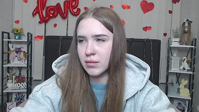 Snapshot of LauraHlot chatting on February 6, 2026, 9:33 pm LauraHlot online show from February 6, 2026, 9:33 pm