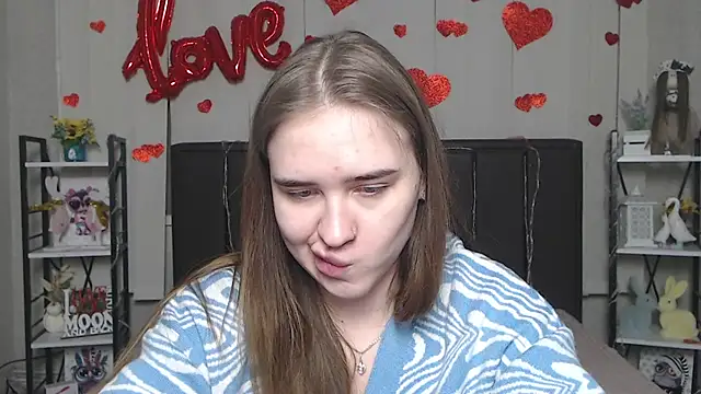 Snapshot of LauraHlot chatting on February 20, 2026, 7:27 pm LauraHlot online show from February 20, 2026, 7:27 pm