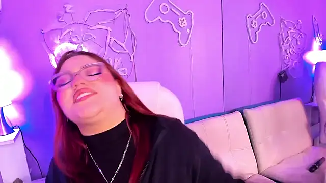 Camiila Osorio online show from January 9, 2026, 7:32 pm