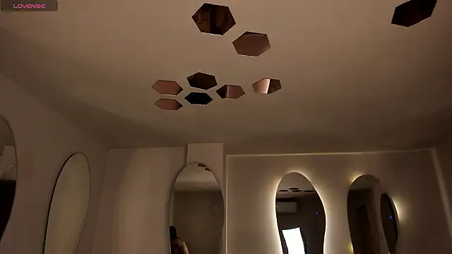 Snapshot of ValeriaVelvet chatting on February 7, 2026, 12:13 pm ValeriaVelvet online show from February 7, 2026, 12:13 pm