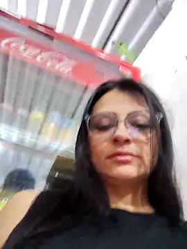 Linda Lars online show from March 29, 2026, 2:24 am