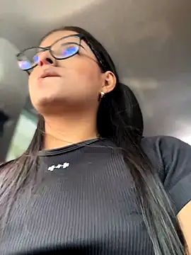 Arilw online show from November 28, 2025, 3:12 pm