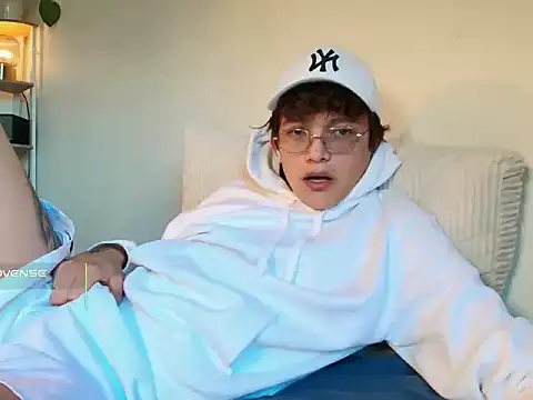 ccamilo-andress online show from October 1, 2025, 12:09 pm