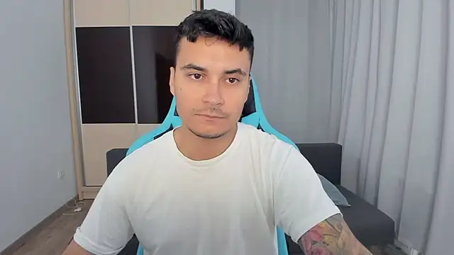 MatMalonne online show from October 16, 2025, 5:49 am