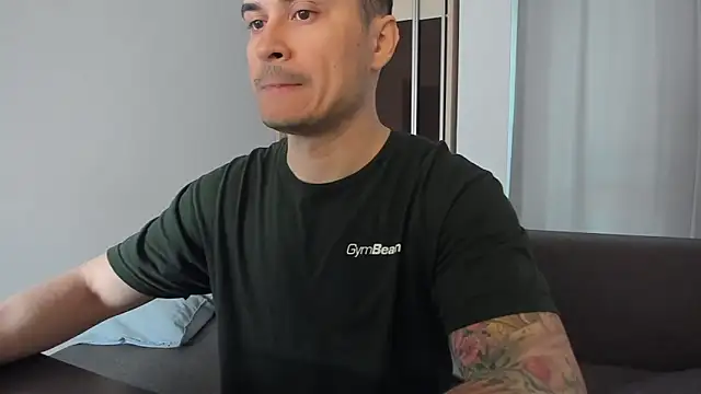 MatMalonne online show from April 8, 2026, 7:32 am