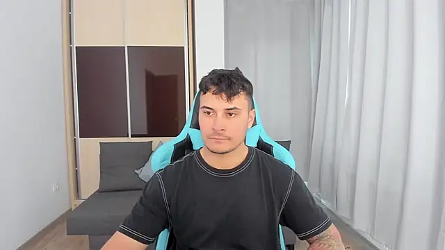 MatMalonne online show from November 1, 2025, 2:11 pm