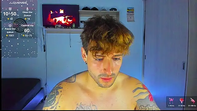 Snapshot of Ares_blue chatting on February 19, 2026, 12:07 am Ares blue online show from February 19, 2026, 12:07 am