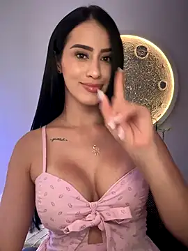 SarahhSmitth1 online show from December 21, 2025, 9:37 pm