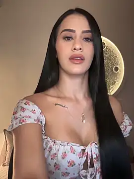 SarahhSmitth1 online show from November 26, 2025, 4:40 pm