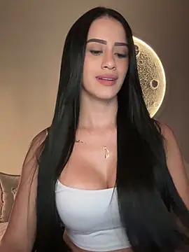 SarahhSmitth1 online show from December 4, 2025, 10:31 pm