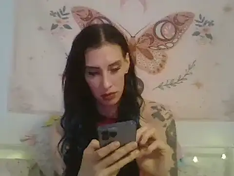 Snapshot of averietheangel chatting on March 10, 2025, 12:18 am averietheangel online show from March 10, 2025, 12:18 am