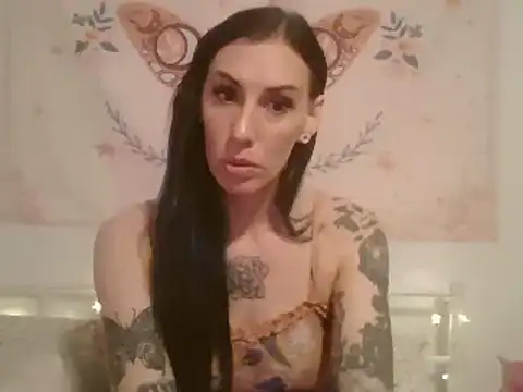 Snapshot of averietheangel chatting on March 15, 2025, 3:29 am averietheangel online show from March 15, 2025, 3:29 am