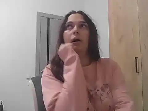 Snapshot of Etty_Margery chatting on December 12, 2024, 9:19 am Etty Margery online show from December 12, 2024, 9:19 am