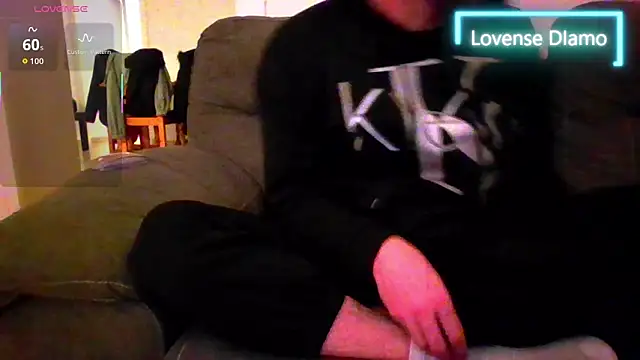 Snapshot of _NakedChef_ chatting on February 15, 2026, 11:25 pm NakedChef online show from February 15, 2026, 11:25 pm