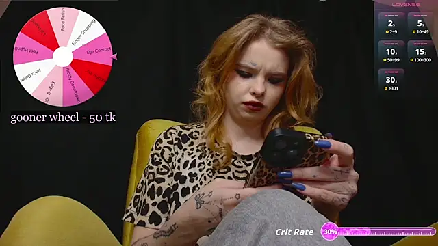 MisssLola online show from April 19, 2026, 12:28 pm