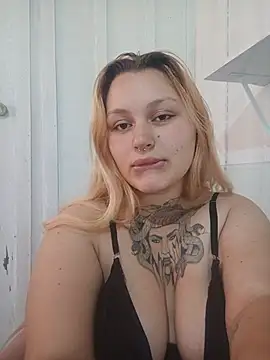 Aninhababyy online show from July 21, 2026, 3:57 pm