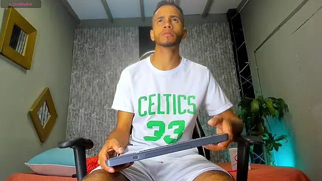 alex bigcock11 online show from March 12, 2025, 11:43 am