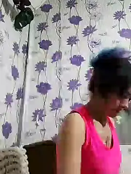 Snapshot of SweetLeila40 chatting on February 10, 2025, 8:10 pm SweetLeila40 online show from February 10, 2025, 8:10 pm