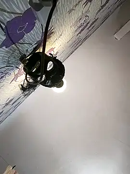 Snapshot of SweetLeila40 chatting on March 12, 2025, 12:20 am SweetLeila40 online show from March 12, 2025, 12:20 am