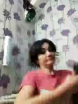 Snapshot of SweetLeila40 chatting on February 9, 2025, 3:23 pm SweetLeila40 online show from February 9, 2025, 3:23 pm