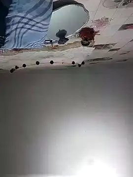 SweetLeila40 online show from April 13, 2026, 7:07 pm